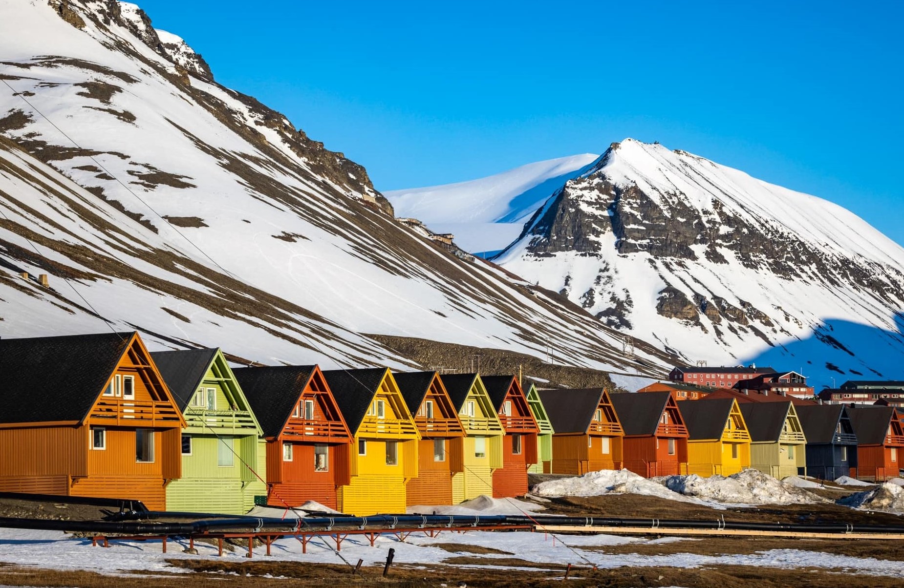 Longyearbyen: Death-Forbidden Town
